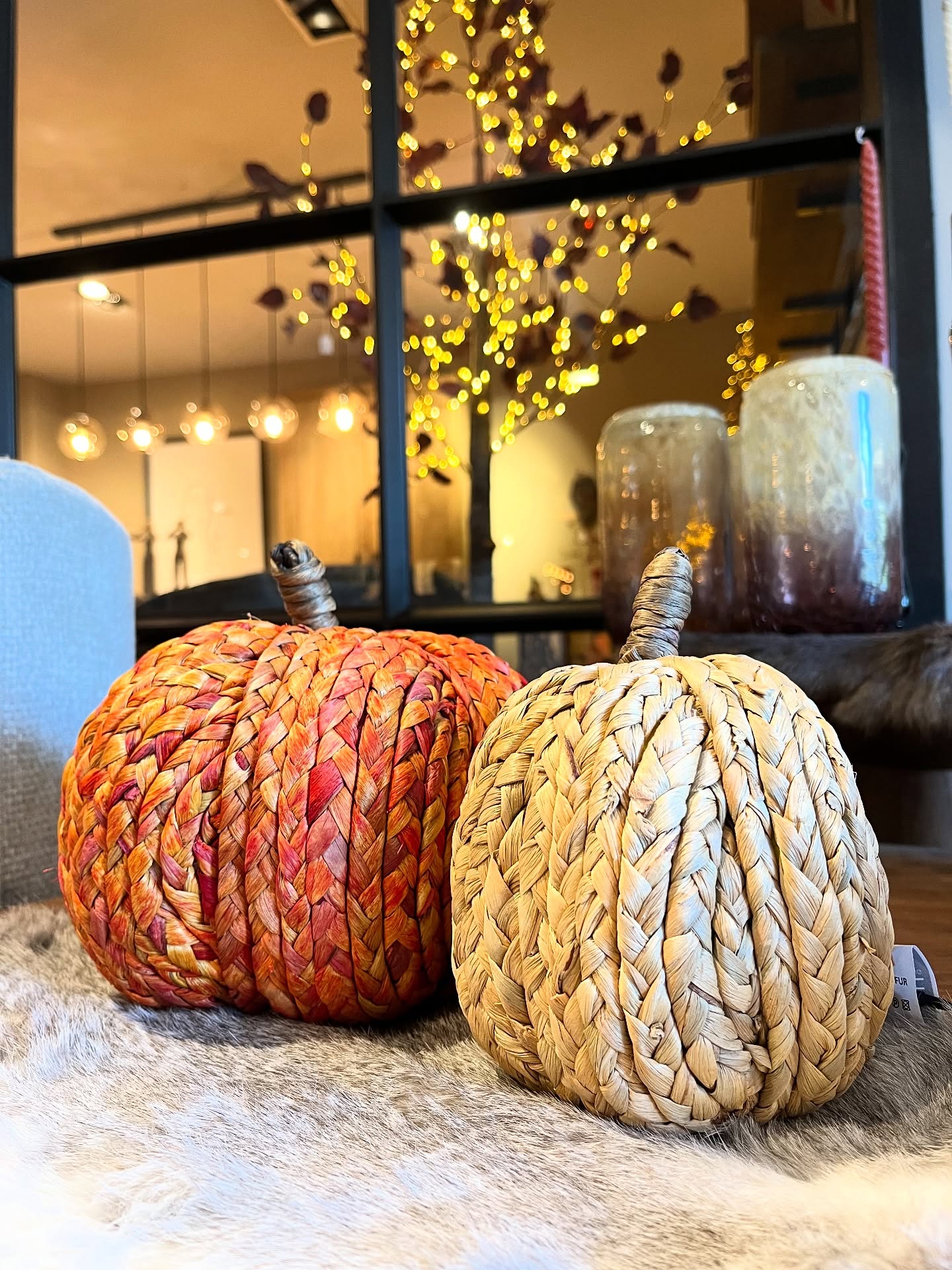 Pumpkin spice vibes… 🎃
Is jouw huis al klaar voor Halloween?
#houseandgardenwetteren #pompoen #pumpkin #interieur #decoratie #halloween #herfstdecoratie #autumn